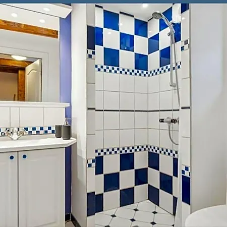 Kvaers Palads Kapszulahotel *